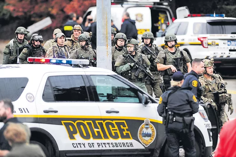 Gunman Attacks Pittsburgh Synagogue, Killing 11 People - Sakshi