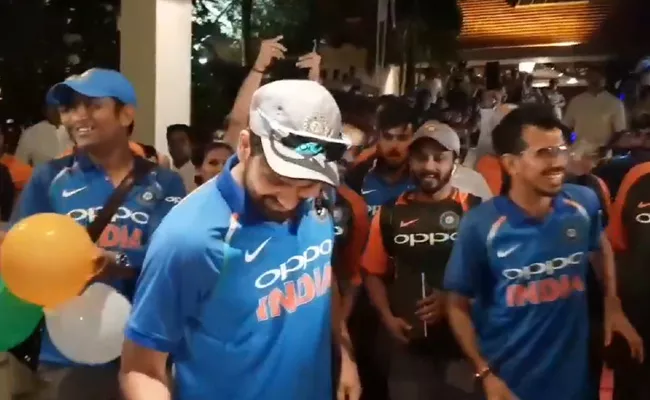 Team India Victory Celebrations In Thiruvananthapuram Hotel - Sakshi