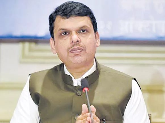 Maharashtra Cabinet approves reservation for Marathas - Sakshi
