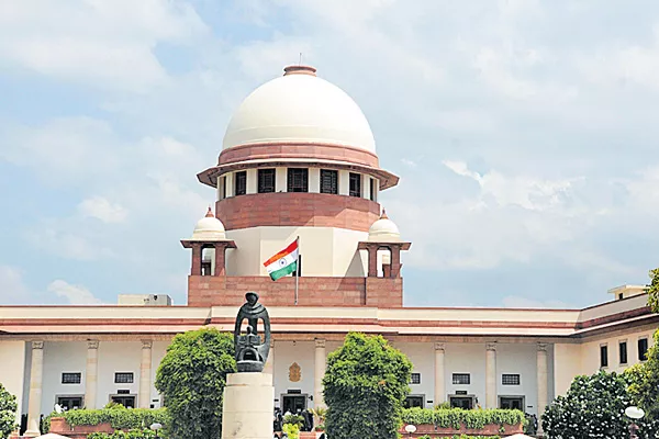 CBI DIG opens can of worms in Supreme Court - Sakshi