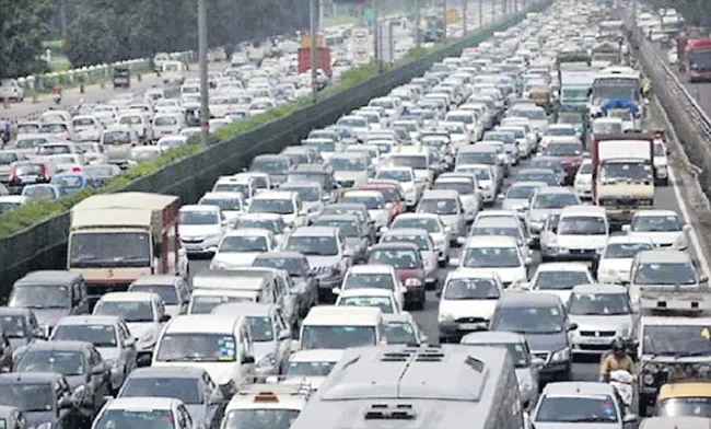 Vehicle sales 11 percent decrease - Sakshi
