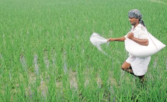 Fertilizer Prices Increase In Telangana - Sakshi