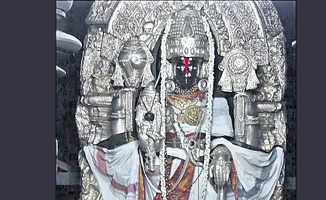 Beluru Chena Kesavayam of Karnataka is named after the sculptor - Sakshi