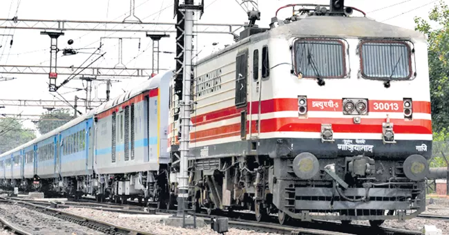 Jansadharan Special Trains For Sankranthi - Sakshi