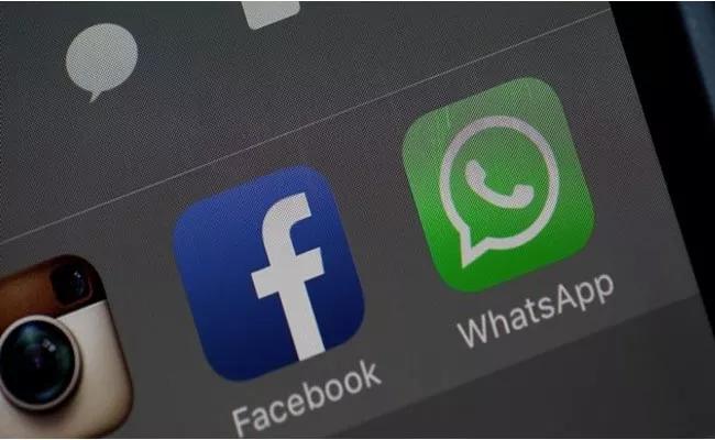 Facebook Reportedly Planning To Merge Chat Features Across Whatsapp - Sakshi