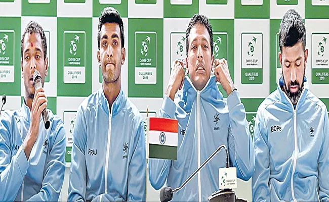 The Indian mens tennis team is in the Davis Cup - Sakshi