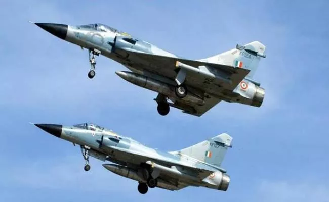 IAF Crossed LOC First Time Since 1971 War - Sakshi