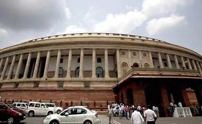 Northern Railway Asks Indian Parliament To Pay Canteen Bills - Sakshi