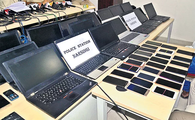 Laptop Thieves Arrested in hyderabad - Sakshi