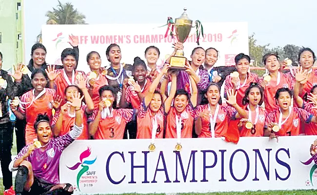India clinch fifth straight SAFF Womens Championship title  - Sakshi
