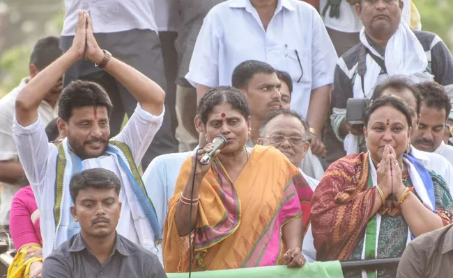 YS Vijayamma Speech At Kotturu Public Meeting - Sakshi