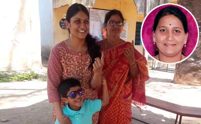 NRIs Cast Votes in Telangana - Sakshi