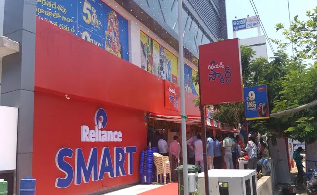 Reliance SMART Opens New Store In Warangal - Sakshi