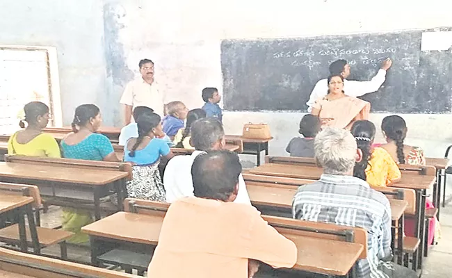 Telangana Tenth Results Dont Tensions Students - Sakshi