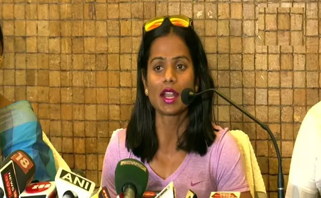 Dutee Chand Says Had To Come Out As Sister Was Blackmailing Me For Money - Sakshi