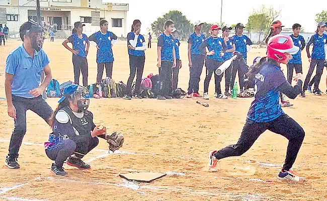Telangana, AP Lead in Softball Championship - Sakshi