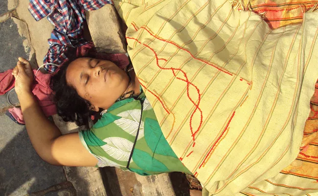 A Woman Died With Electrocution In West Godavari District - Sakshi