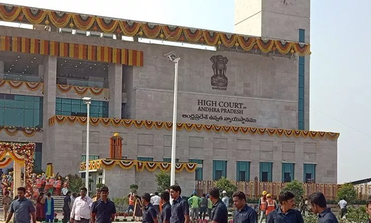 YS Jagan attacker Srinivasarao bail cancelled by AP High Court - Sakshi