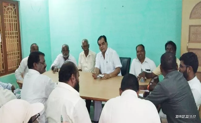 Ex TDP Leaders Are Meet In Santhabommali Mandal Parishad Office - Sakshi