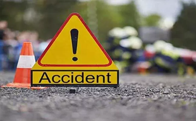 Black Spots For Road Accidents Found In Mancherial - Sakshi