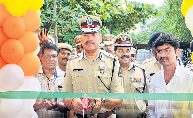 Hyderabad Police Job Connect With Unemployed Youth - Sakshi
