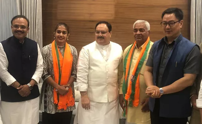 Babita Phogat Joins BJP - Sakshi