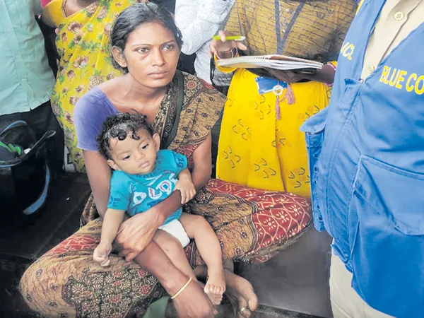 A Mother Selling her Son In Drunk - Sakshi