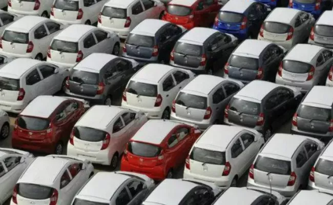 slowdown impact on auto industry - Sakshi