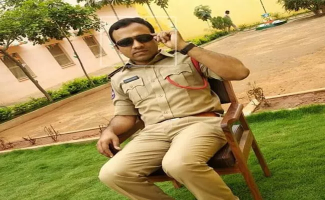 Sub Jailor Turned To Be Sub Inspector And Doing Illegal Activities In Kalwakurthi - Sakshi