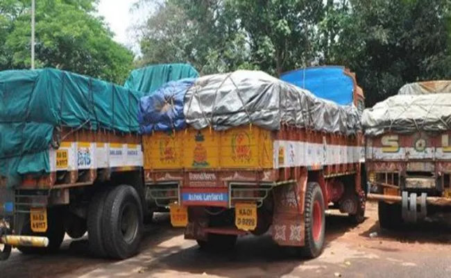 Illeagal Granite Transportation In Prakasam - Sakshi