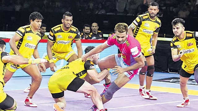 Telugu Titans continue resurgence with win over Jaipur Pink Panthers - Sakshi