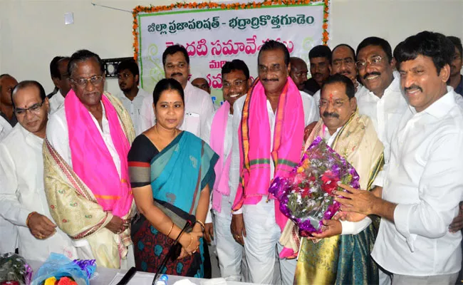 ZP First Chief And ZPTC Members Sworn On Wednesday In Khammam  - Sakshi