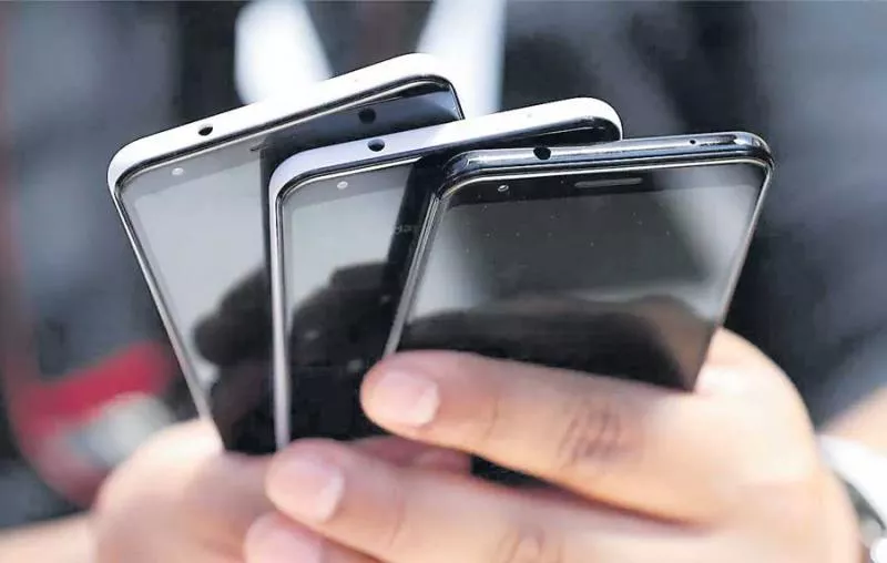 Mobile Number Portability increased 37.4 Persant in July 2019 - Sakshi