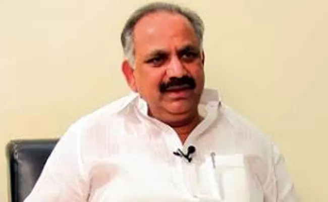 Dronamraju Srinivas Says YSRCP Gives Priority To Muslims In Visakapatnam    - Sakshi