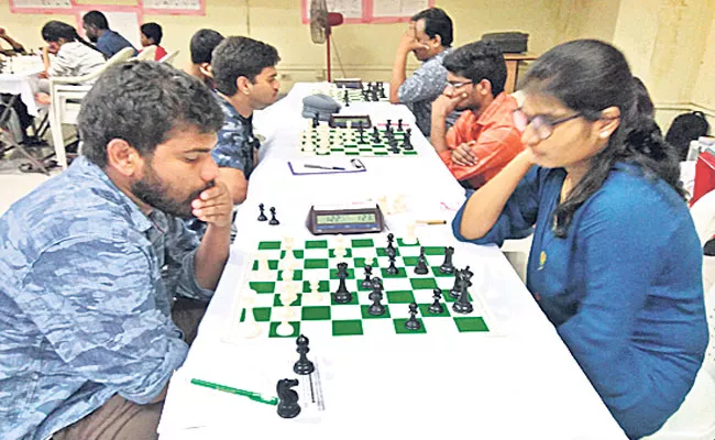 All India Chess Tourney Jeevitesh Start With Wins - Sakshi