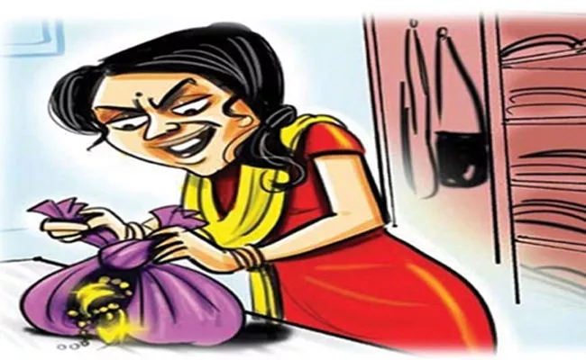 Women Thieves Use The Trick Of Magical Words For Robbery - Sakshi