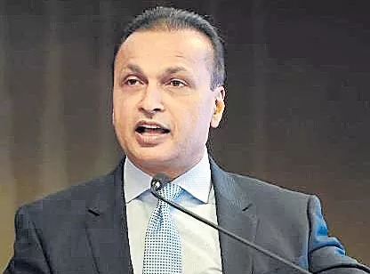 Anil Ambani resigns as Reliance Communications director - Sakshi