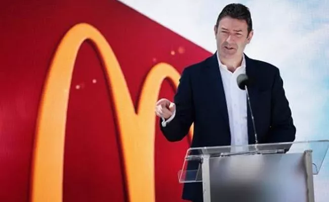 McDonalds CEO Out After Consensual Relationship - Sakshi
