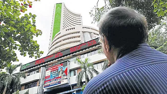 Sensex hits 42,000-mark for first time and Nifty at record high - Sakshi