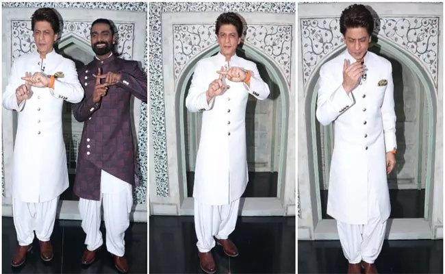 Shah Rukh Khan Recalls His Visit To Taj Mahal With First Salary - Sakshi