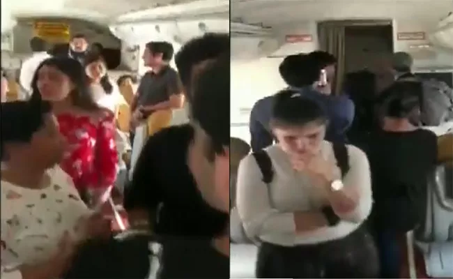 Video Shows Passengers Knock On Cockpit Door For Pilots Delay - Sakshi