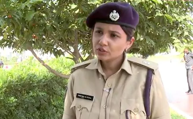 DISHA Special Officer Deepika Promoted As Superintendent of Police - Sakshi