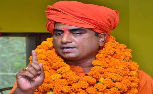 Vishwa Hindu Mahasabha Leader Ranjit Bachchan Shot Dead In Lucknow - Sakshi