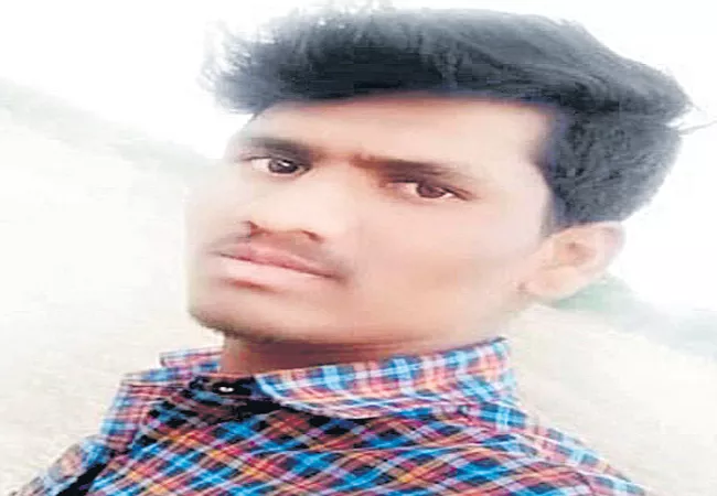Teenager Committed Suicide At Mahabubnagar District - Sakshi