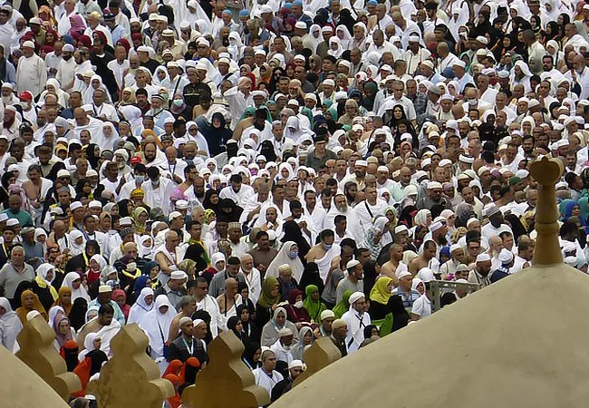 Saudi Arabia Bans Mecca Pilgrimages Over Coronavirus Fears - Sakshi