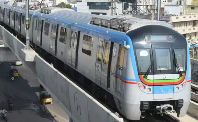 AP Govt Orders To Make New DPR For Visakha Metro Rail - Sakshi