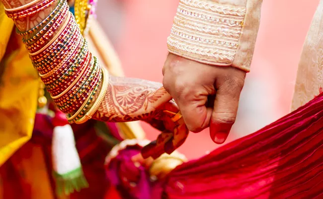 Wedding loans growing in Mumbai - Sakshi