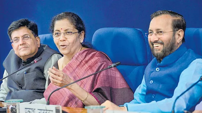 Cabinet approves reconstruction plan for Yes Bank - Sakshi