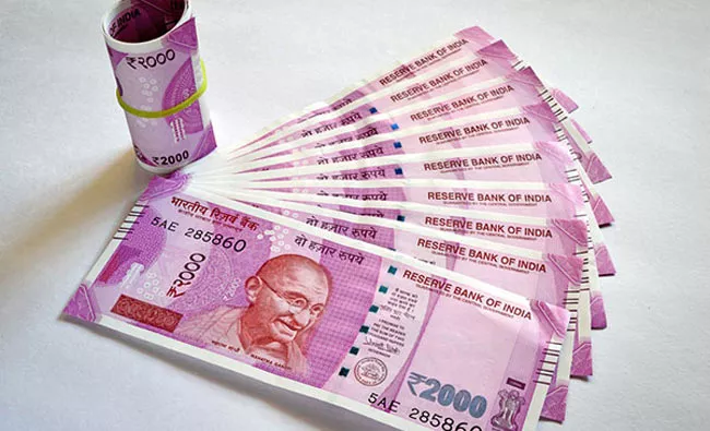 No Decision to Discontinue Printing of 2,000 Notes: MoS Finance - Sakshi