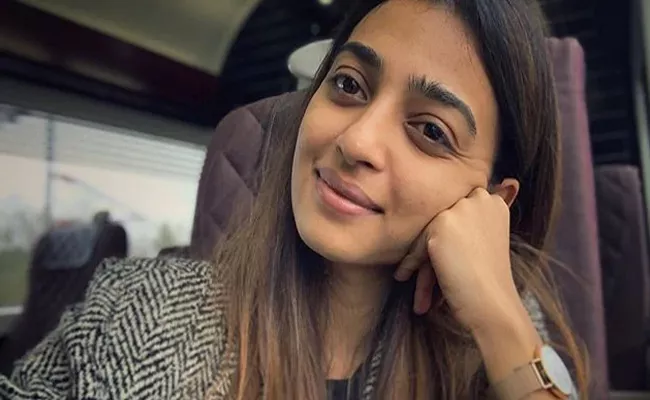 Radhika Apte: Am Back In London Safely No Issue At Immigration - Sakshi
